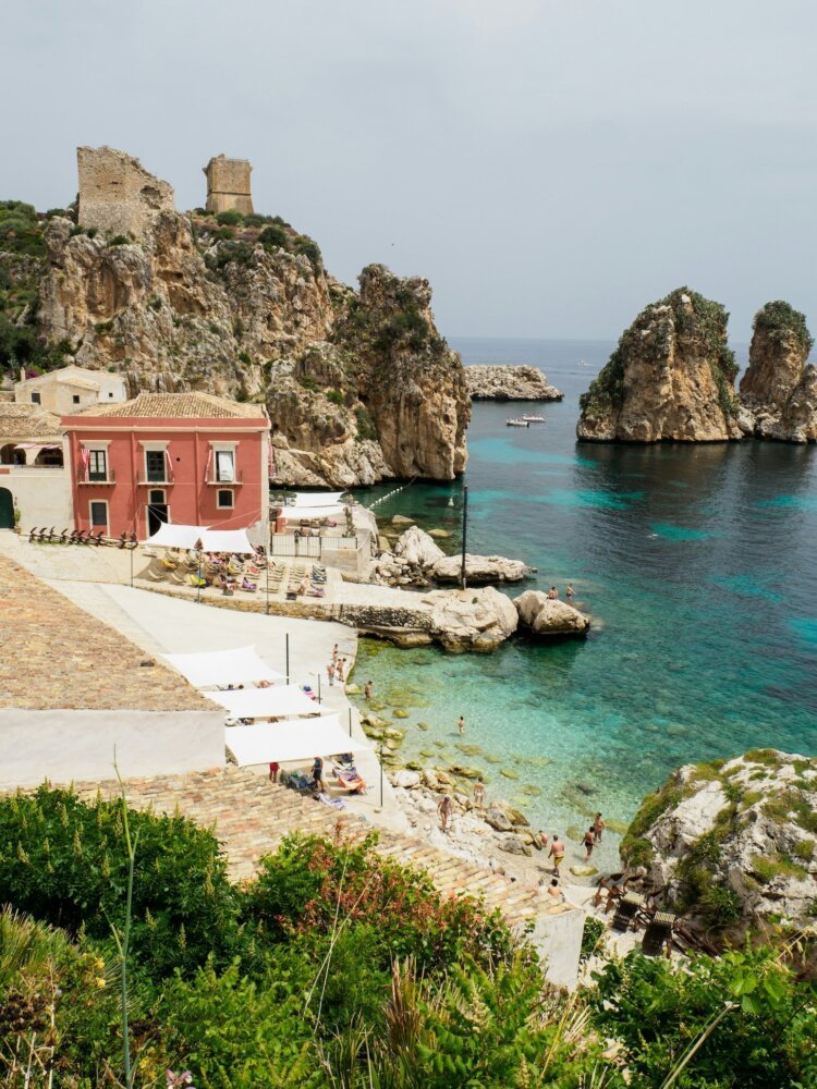 Sicily travel guide with beautiful views