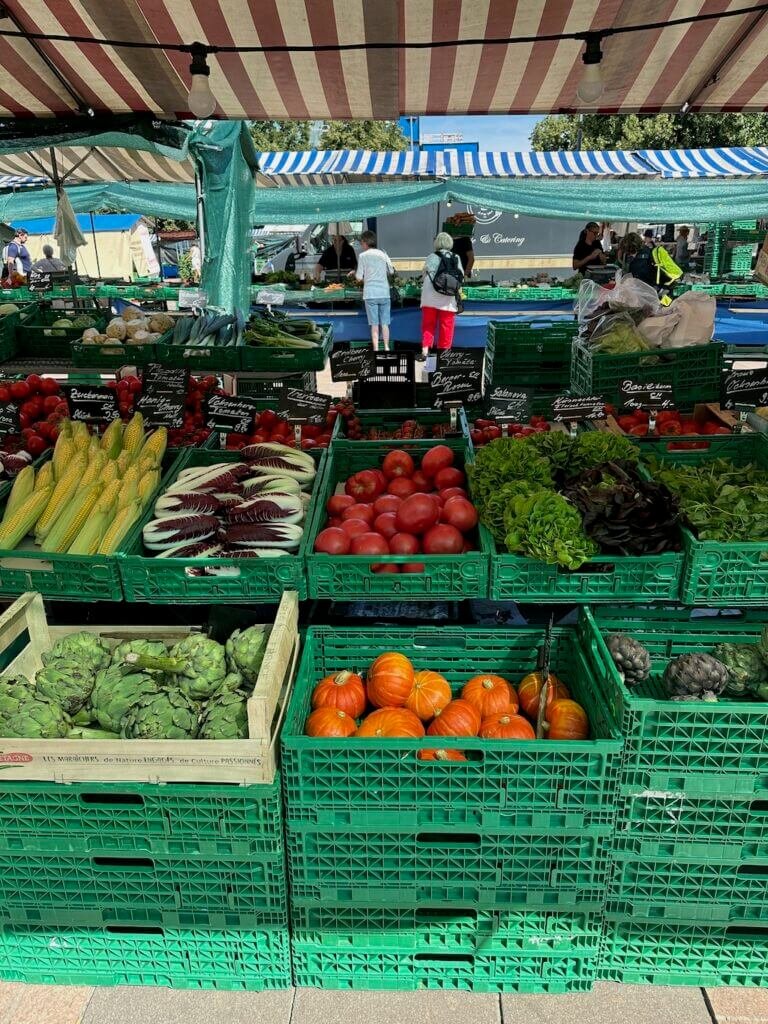 Summer in Zurich - farmers market